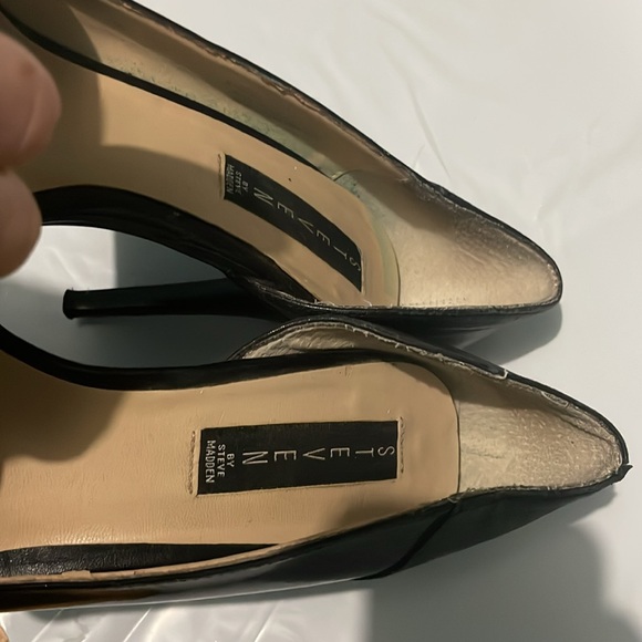 Steven by Steve Madden- Classy 4 inch black heels- size 8 - Picture 7 of 13